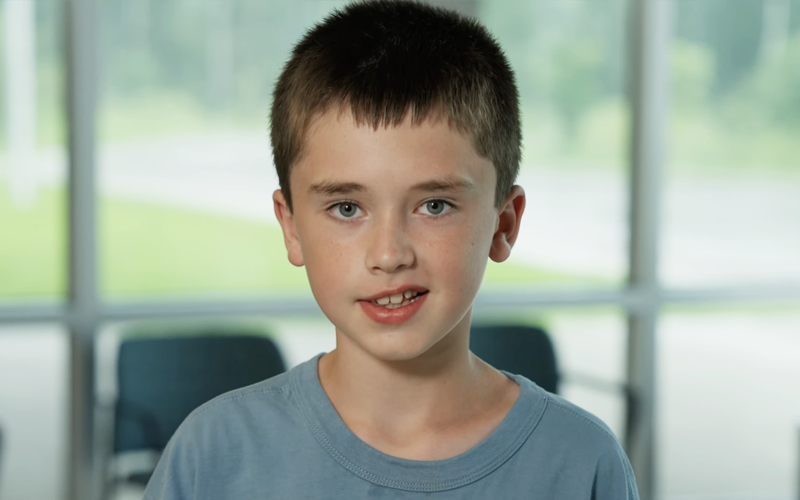 A young patient participating in Aris Clinic's Intensive Outpatient Program (IOP), receiving individualized, supportive mental health care in a structured clinical setting.